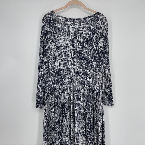 Lane Bryant Twist-Front Fit & Flare Dress SIZE: 22/24 NWT - Picture 4 of 6